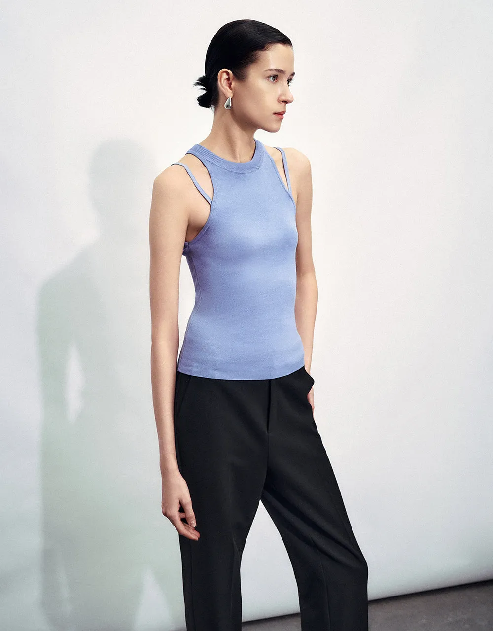 Skinny Crew Neck Knitted Tank Top sold by Urban Revivo product image thumbnail 3