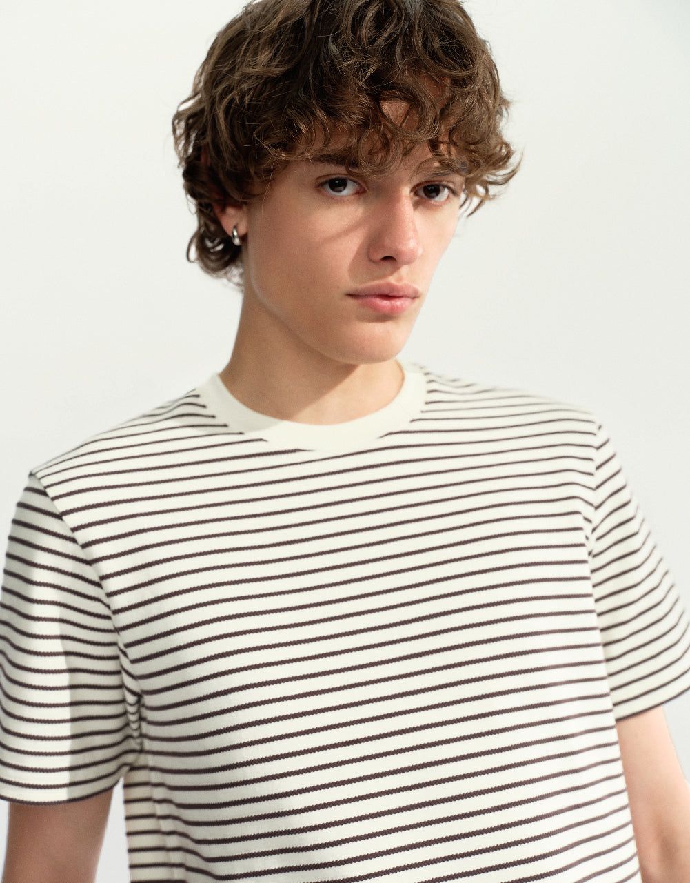 Striped Crew Neck T-Shirt sold by Urban Revivo product image thumbnail 5
