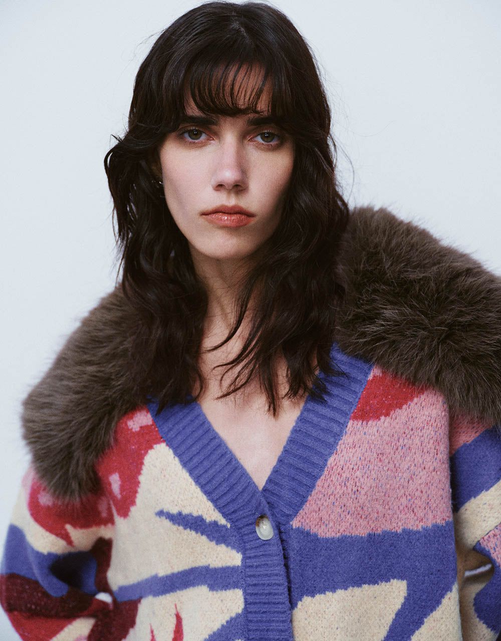 Printed V-Neck Knitted Cardigan With Furry Collar sold by Urban Revivo product image thumbnail 5