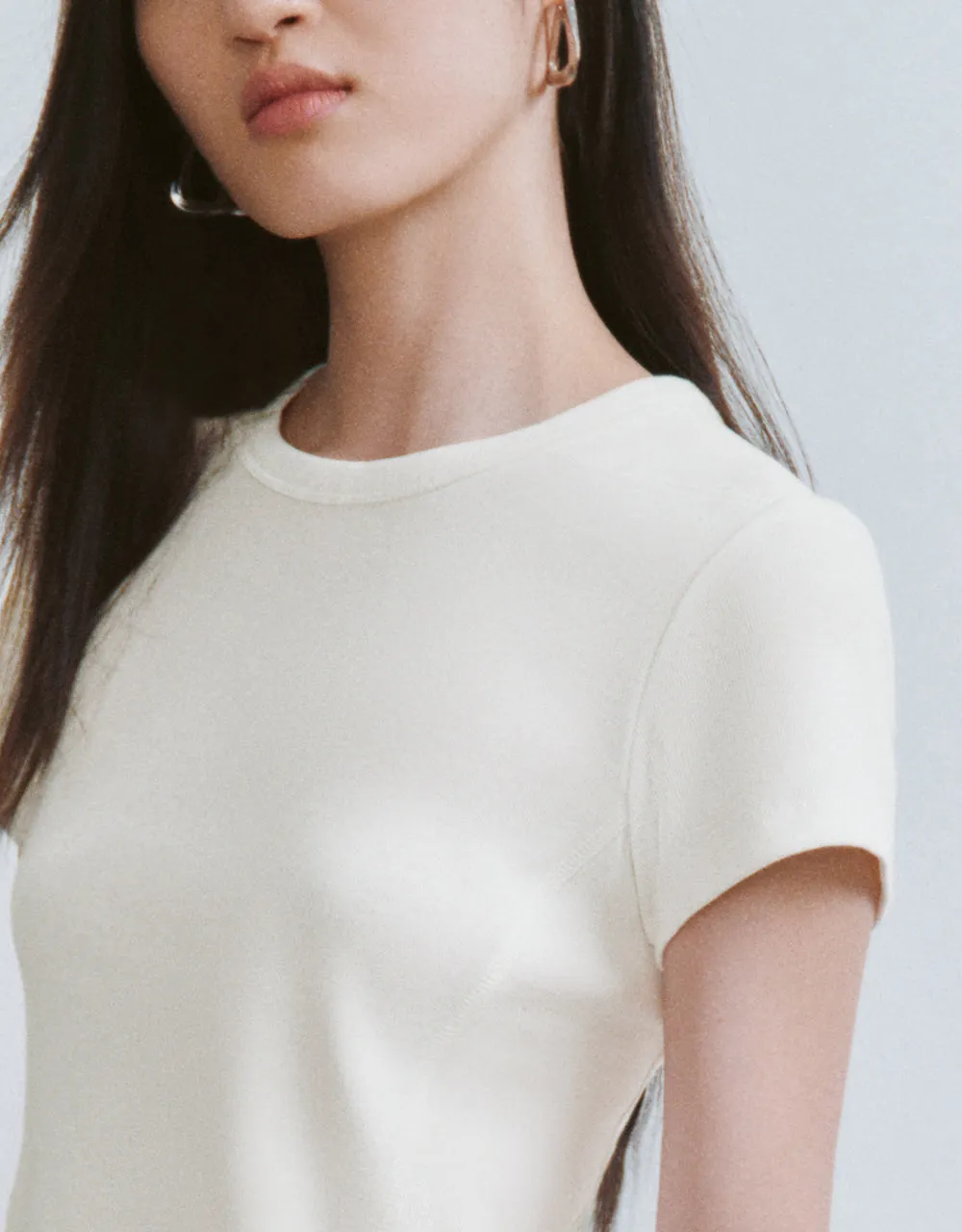 Crew Neck Skinny T-Shirt sold by Urban Revivo product image thumbnail 4