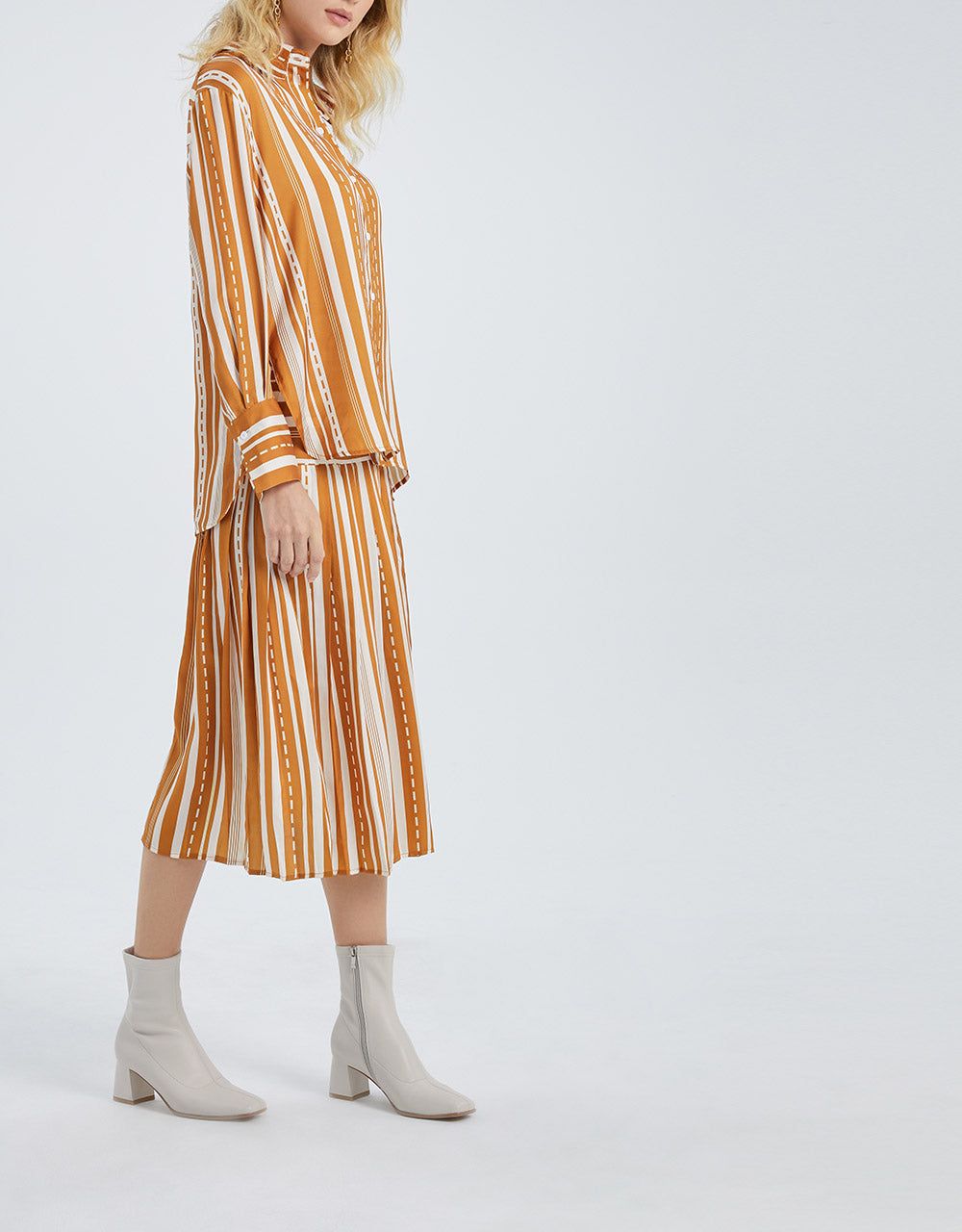 Zipper Front Jacket sold by Urban Revivo product image thumbnail 2