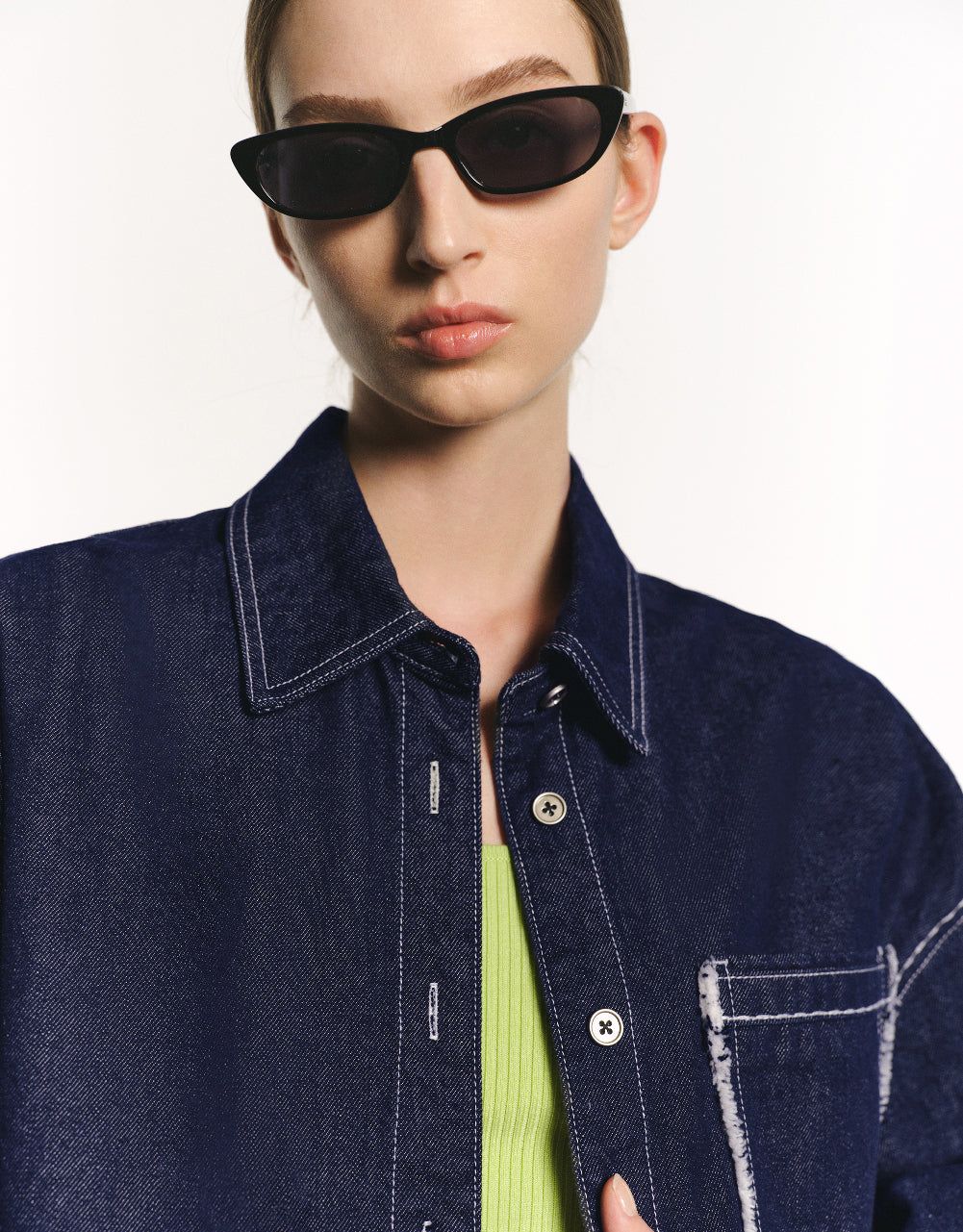 Drop Shoulder Sleeve Denim Shirt sold by Urban Revivo product image thumbnail 5