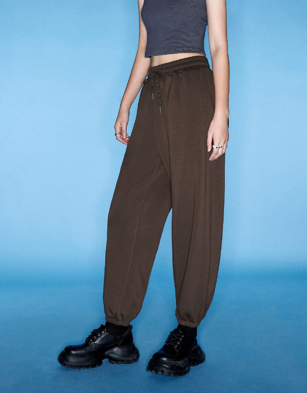Drawstring Waist Knitted Jogger Pants sold by Urban Revivo product image thumbnail 4