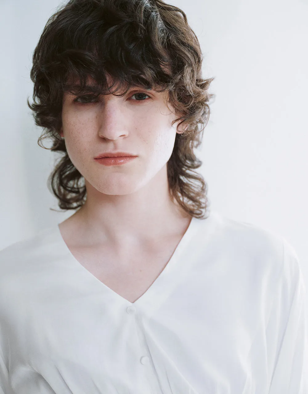 Chiffon V-Neck Overhead Shirt sold by Urban Revivo product image thumbnail 4