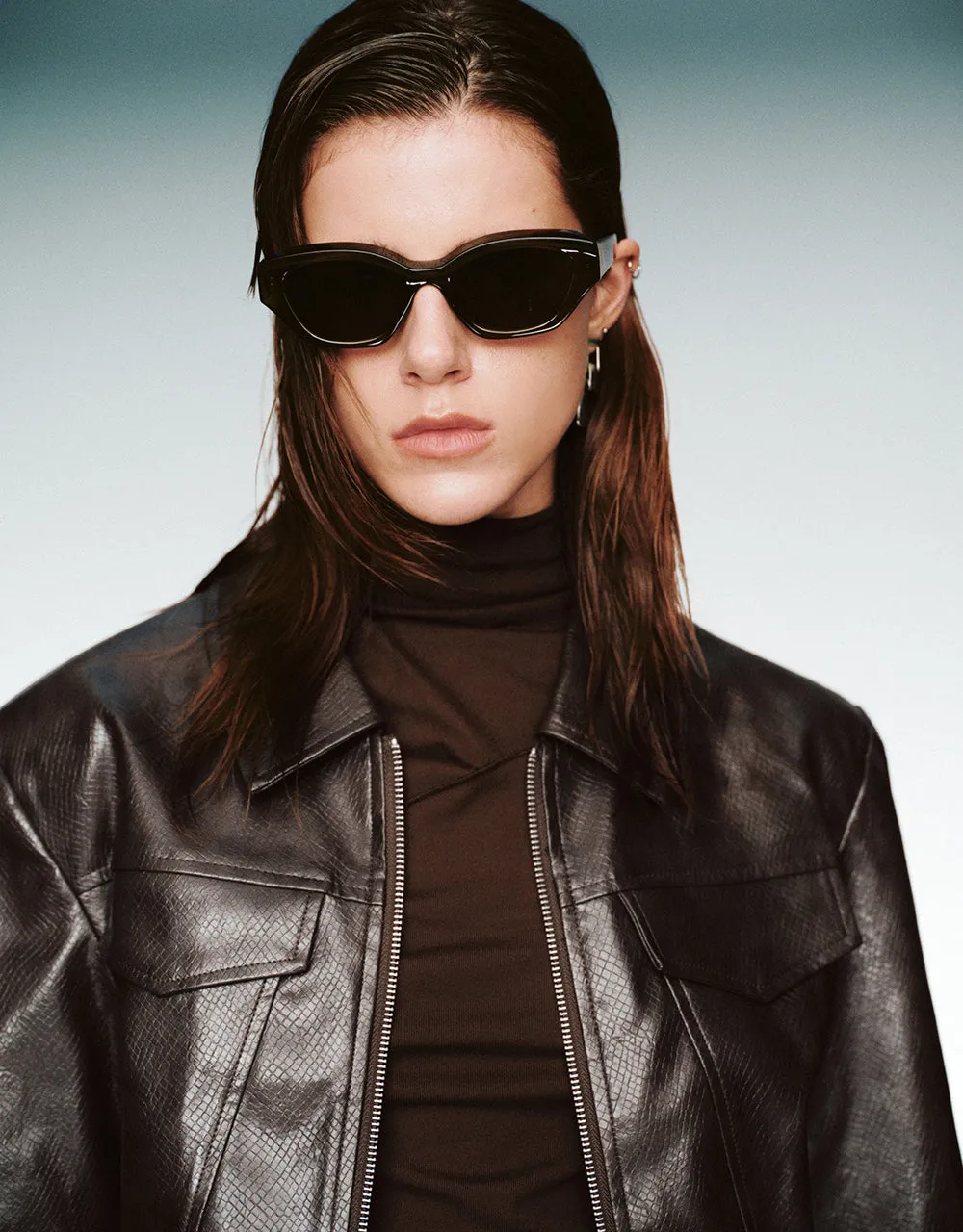 Cropped Zipper Front Vegan Leather Jacket sold by Urban Revivo product image thumbnail 5