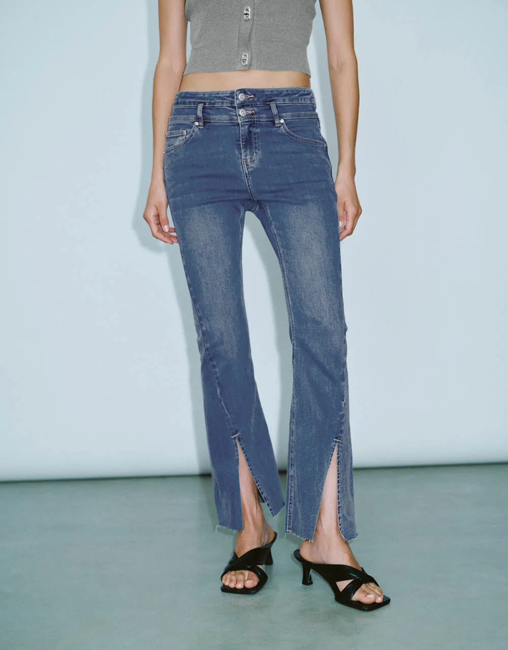 Split Hem Flare Jeans sold by Urban Revivo product image thumbnail 2