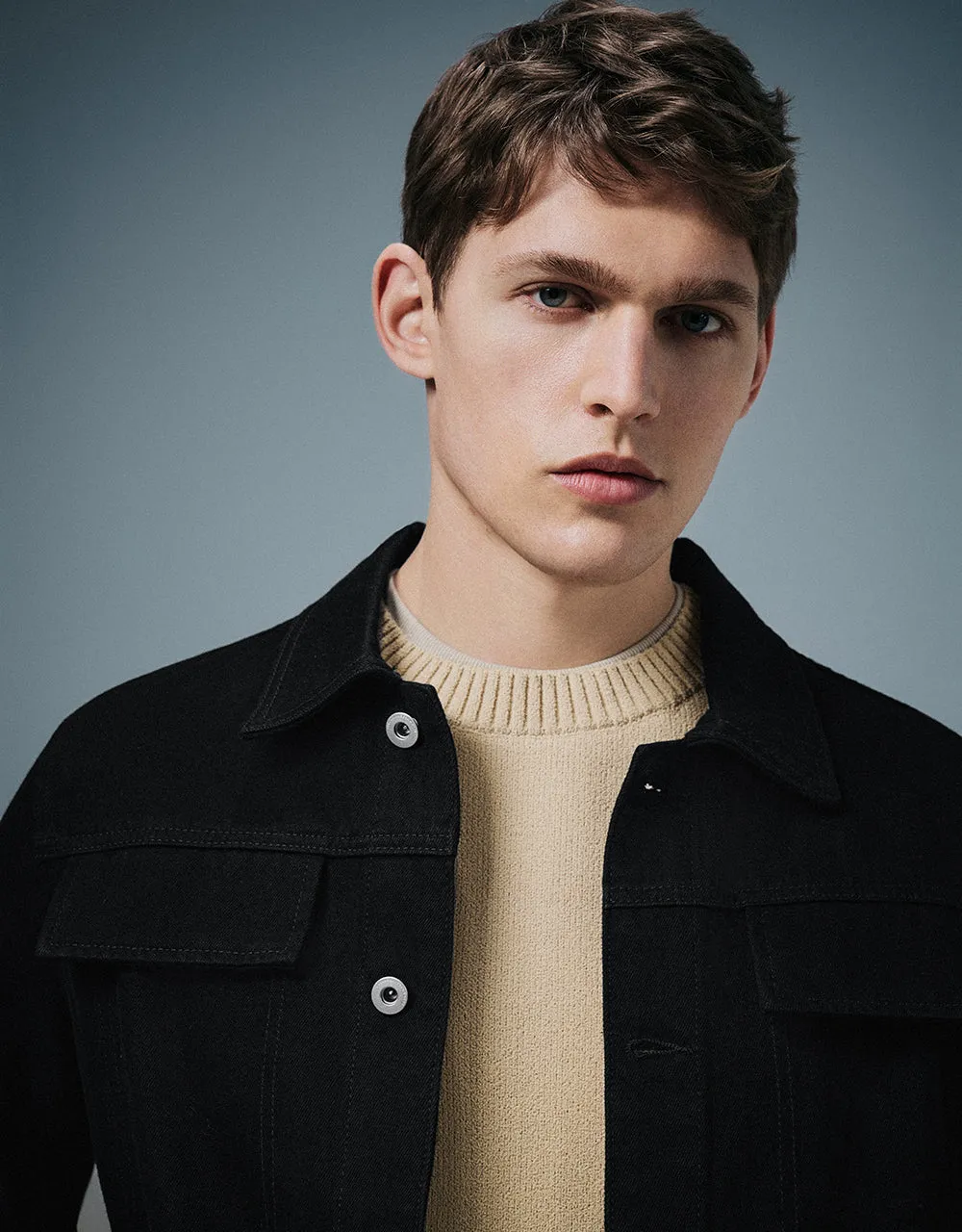 Button Up Straight Denim Shirt sold by Urban Revivo product image thumbnail 4