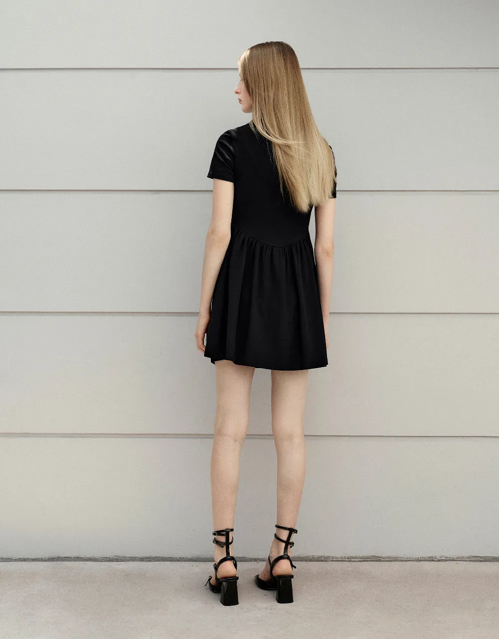 Crew Neck Skater Dress sold by Urban Revivo product image thumbnail 4