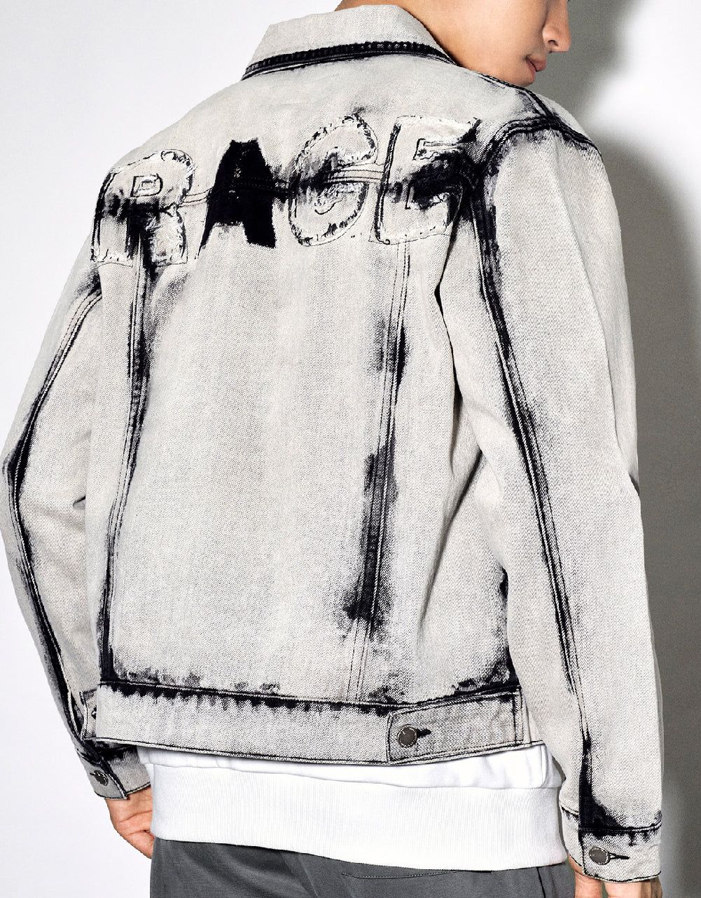 Flap Pockets Denim Jacket sold by Urban Revivo product image thumbnail 5