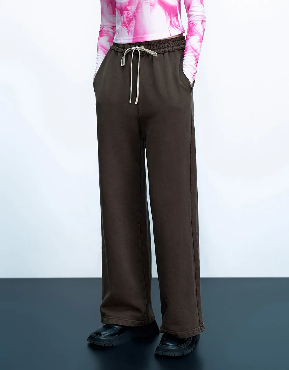 Drawstring Waist Knitted Straight Pants sold by Urban Revivo product image thumbnail 4