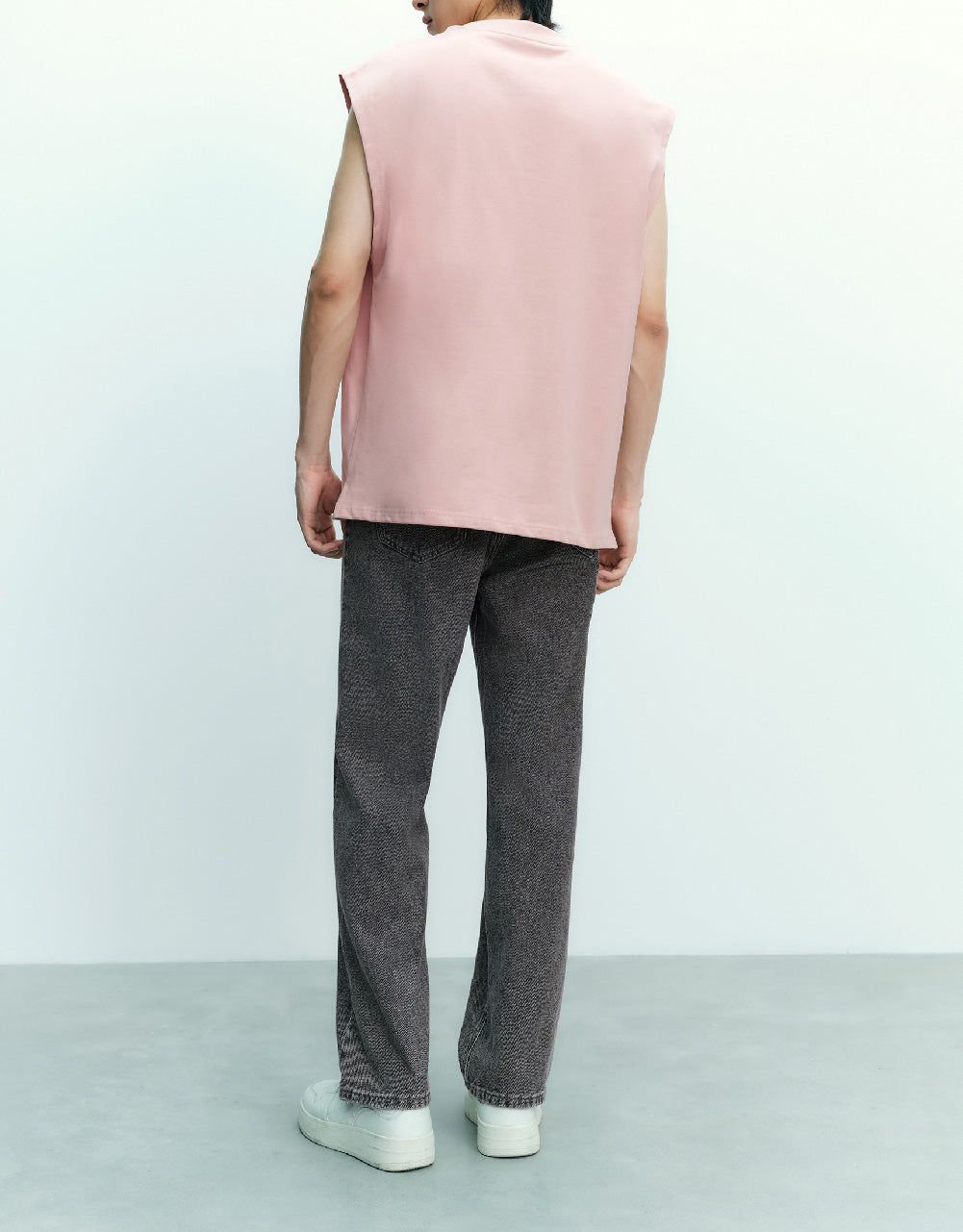 Loose Straight Jeans sold by Urban Revivo product image thumbnail 5