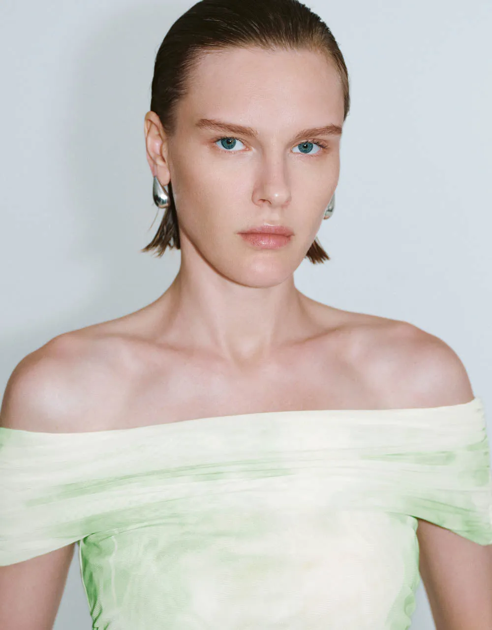 Printed Off-Shoulder Skinny T-Shirt sold by Urban Revivo product image thumbnail 4