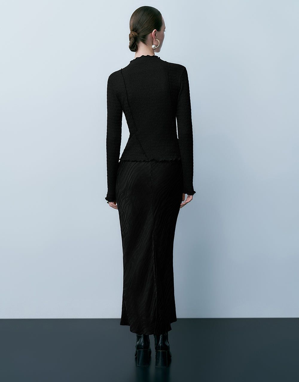 Frill Trim Knitted Skinny T-Shirt sold by Urban Revivo product image thumbnail 4