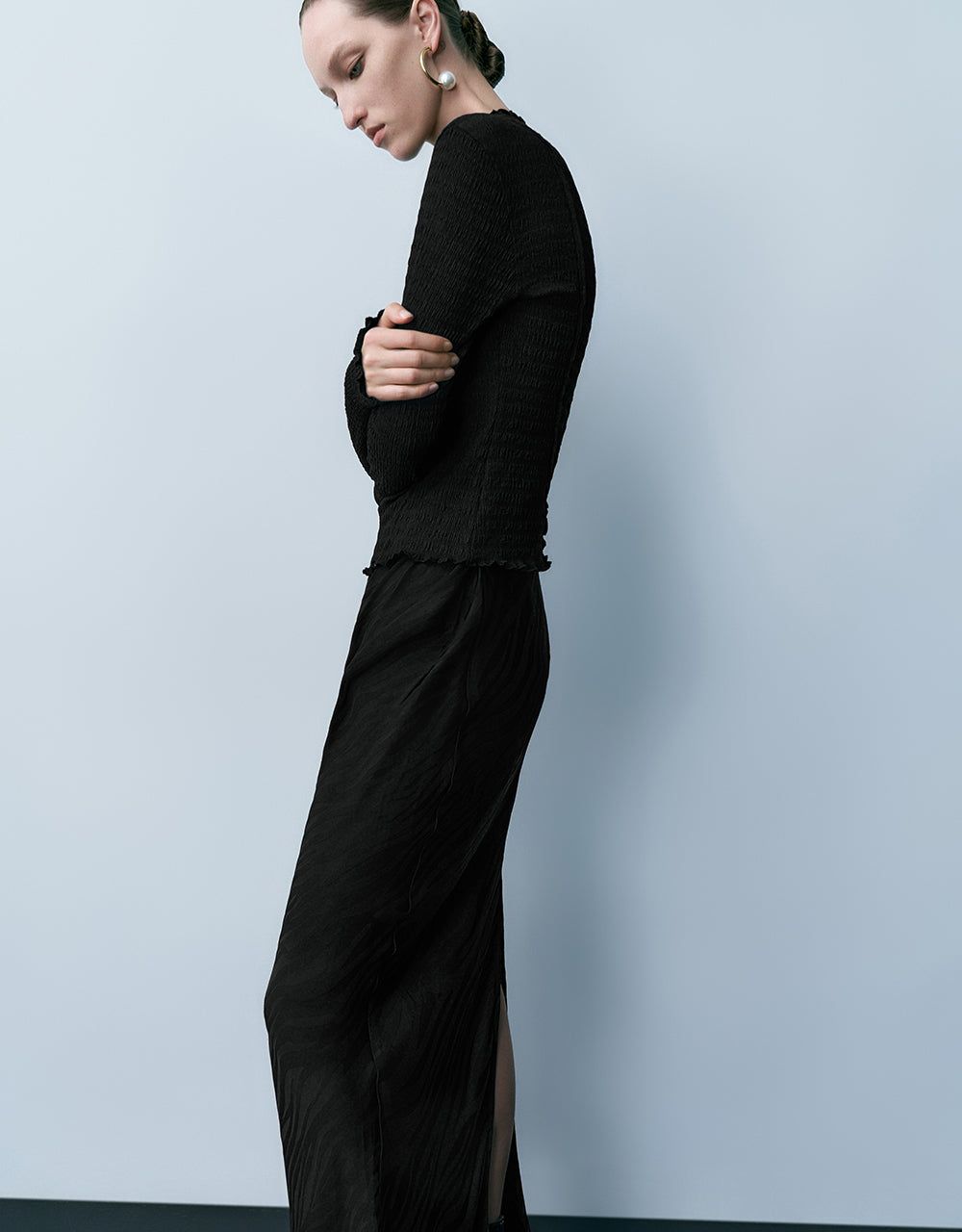 Frill Trim Knitted Skinny T-Shirt sold by Urban Revivo product image thumbnail 3