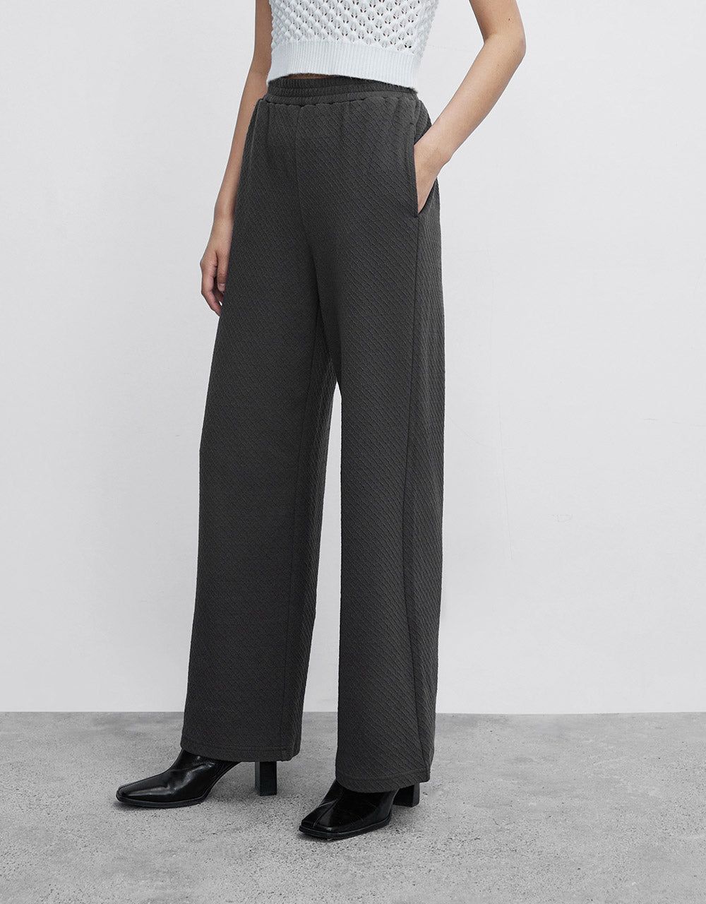Knitted Textured Wide Leg Pants sold by Urban Revivo product image thumbnail 3