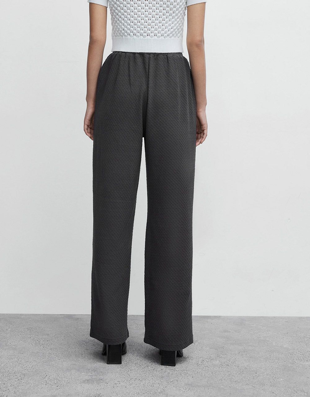 Knitted Textured Wide Leg Pants sold by Urban Revivo product image thumbnail 4