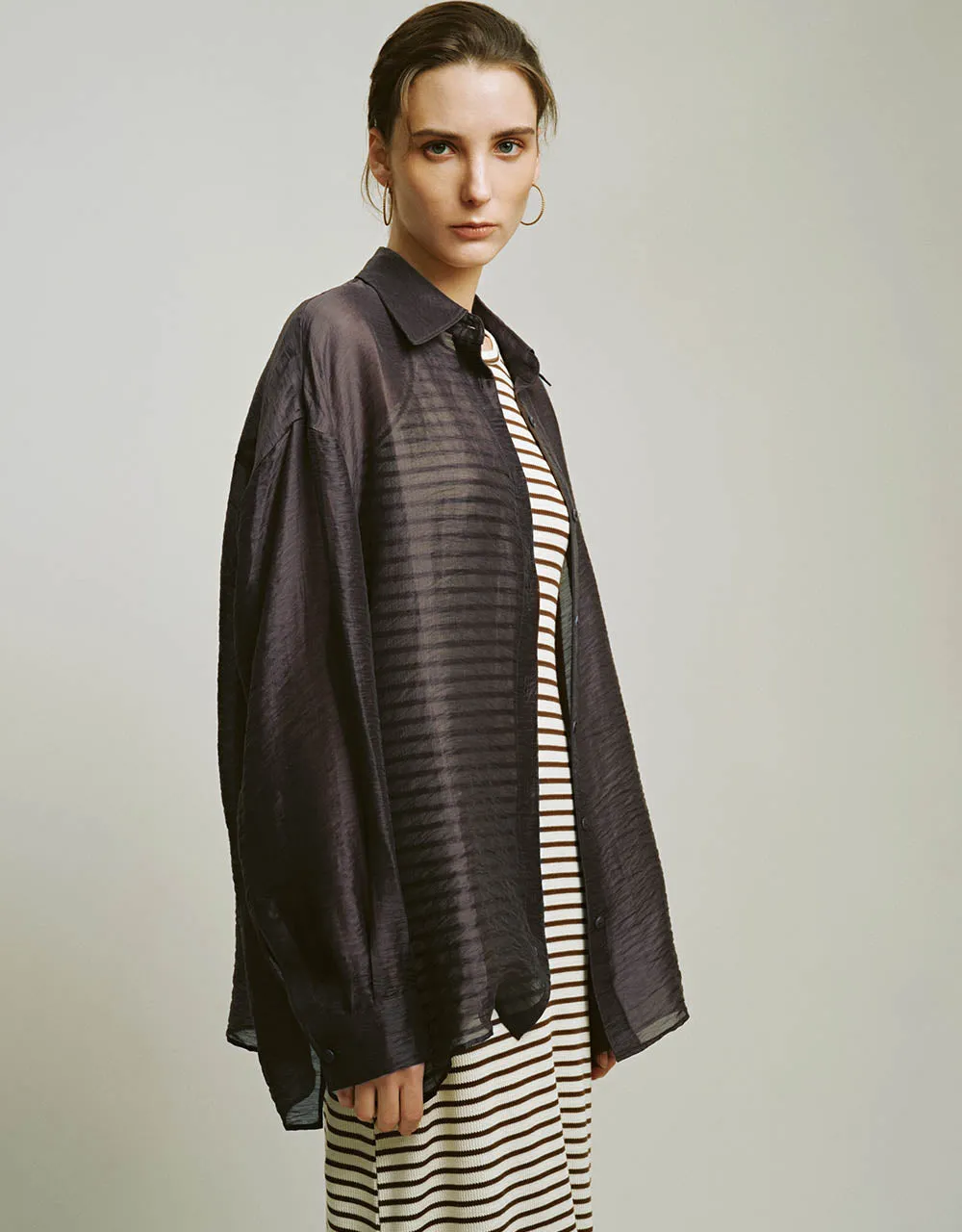 Button Up Straight Shirt sold by Urban Revivo product image thumbnail 3