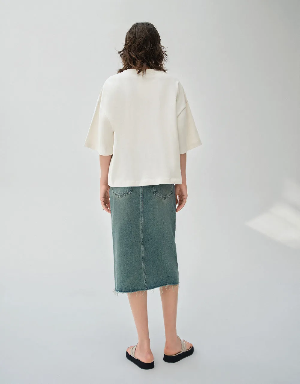 Crew Neck Loose T-Shirt sold by Urban Revivo product image thumbnail 4