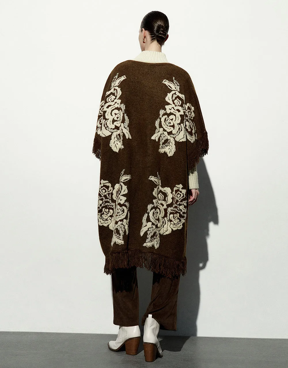 Printed Drop Shoulder Sleeve Knitted Poncho sold by Urban Revivo product image thumbnail 4