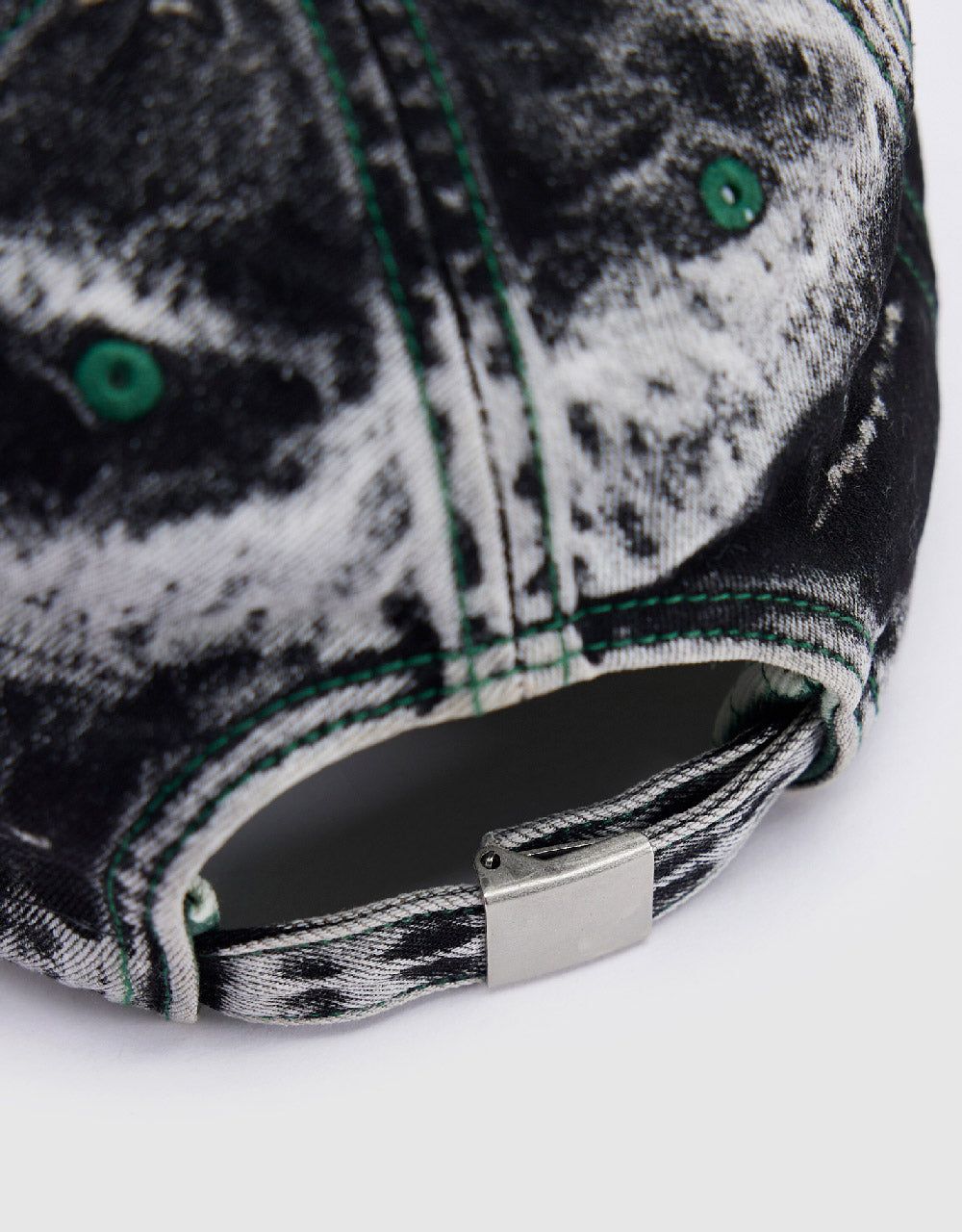 Letter Embossed Baseball Cap sold by Urban Revivo product image thumbnail 4