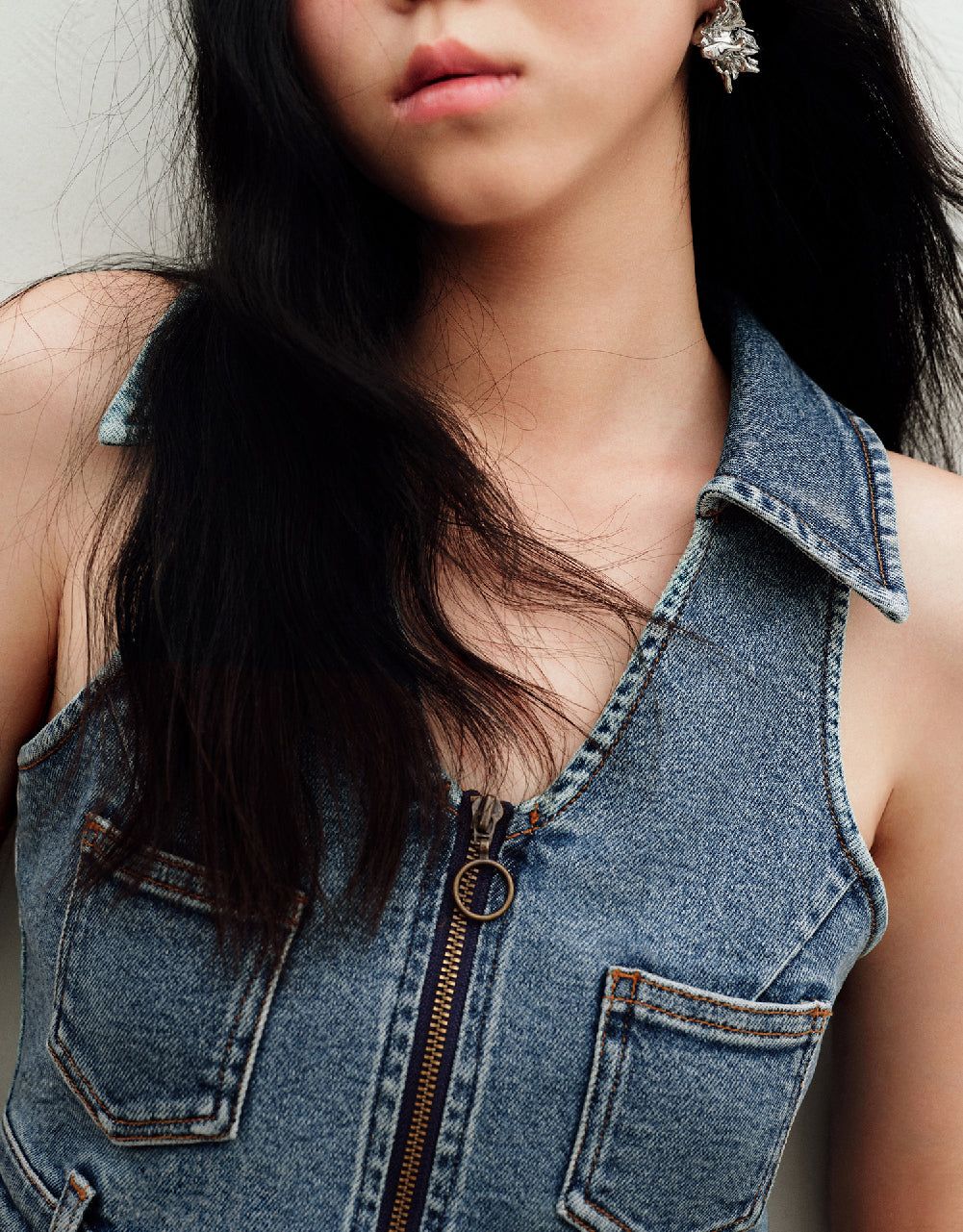 Halter Neck Lapel Denim Vest sold by Urban Revivo product image thumbnail 5