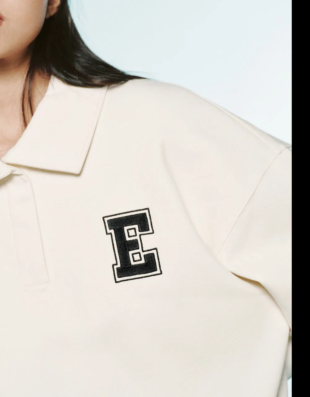 Letter Embossed Lapel Loose Sweatshirt sold by Urban Revivo product image thumbnail 5