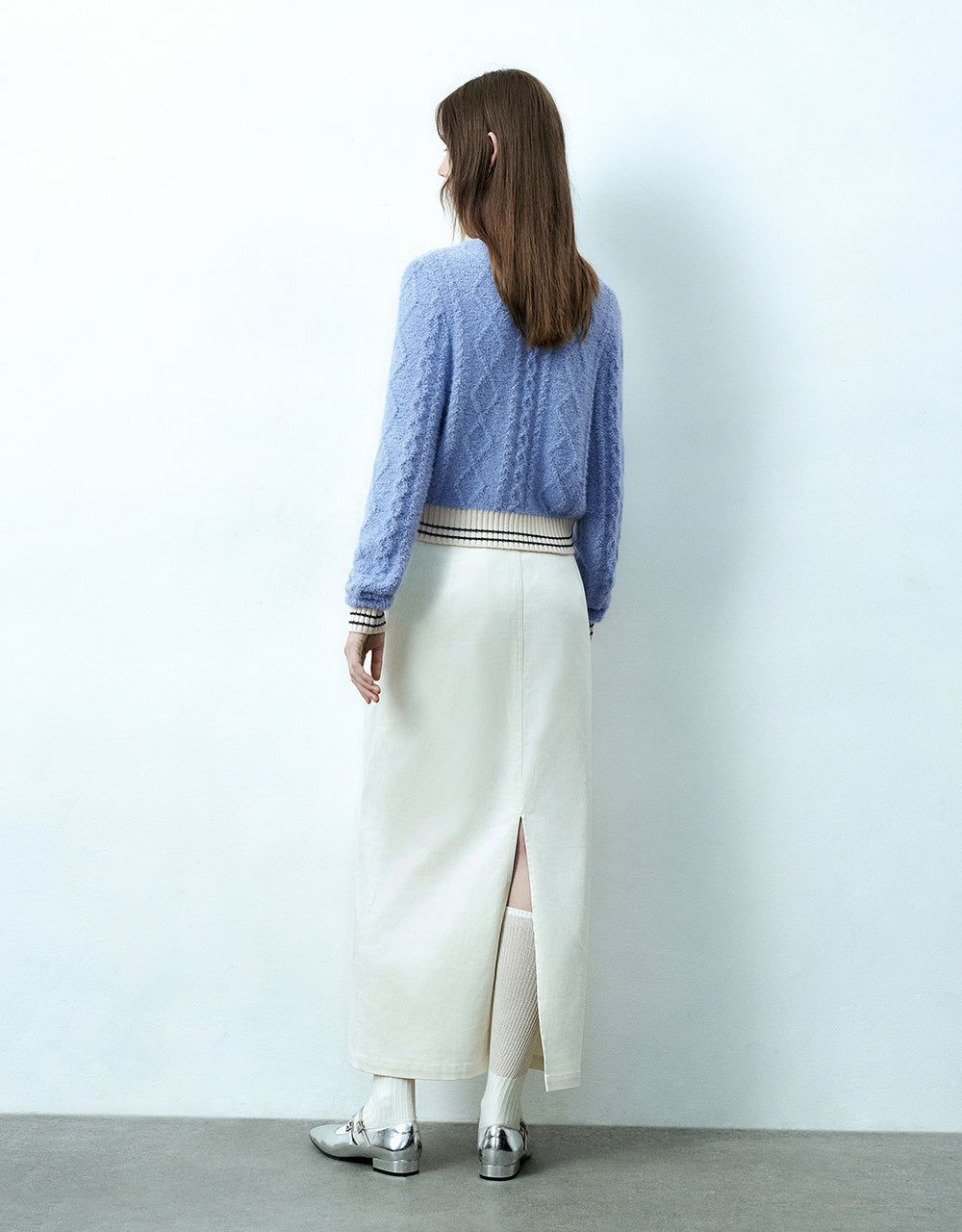 Button Up Crew Neck Knitted Cardigan sold by Urban Revivo product image thumbnail 4