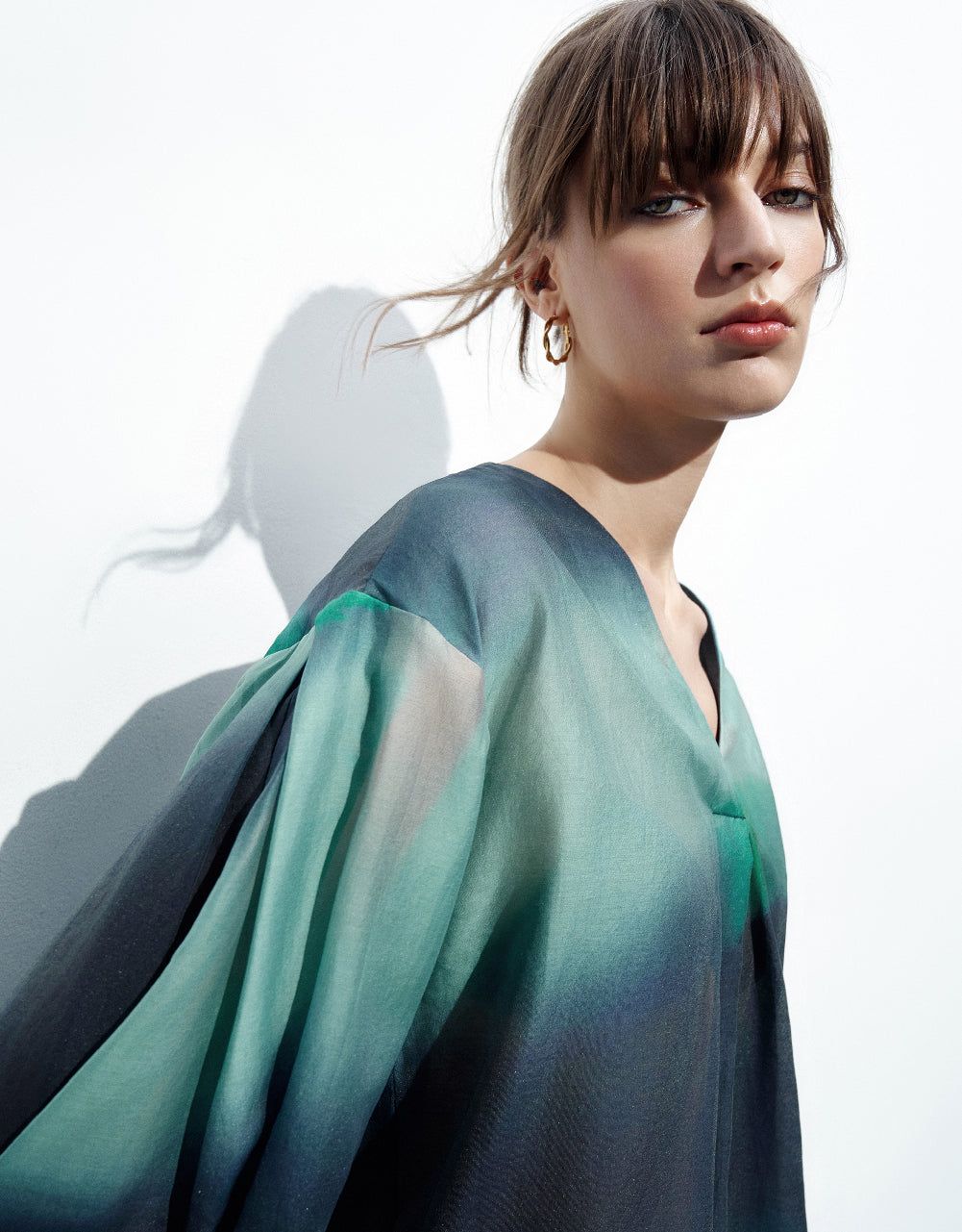 Printed V-Neck Overhead Shirt sold by Urban Revivo product image thumbnail 4