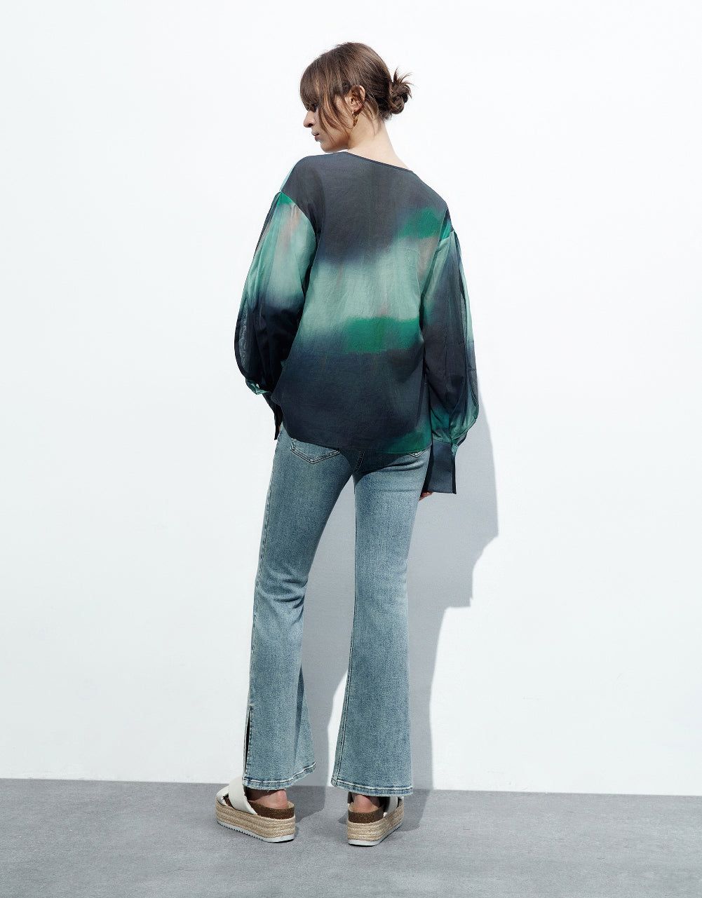 Printed V-Neck Overhead Shirt sold by Urban Revivo product image thumbnail 3