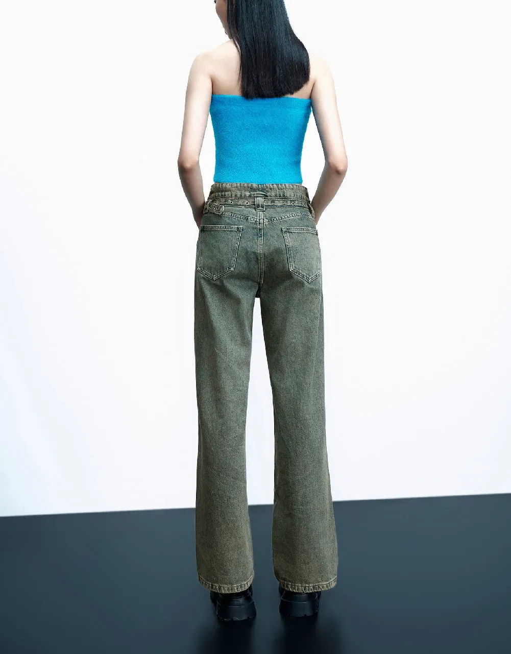 Letter Embroidered Knitted Bandeau Top sold by Urban Revivo product image thumbnail 4