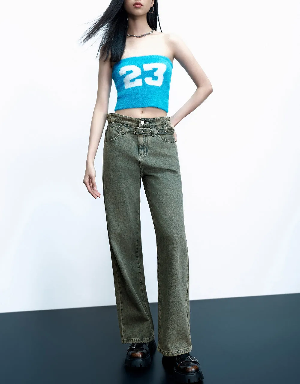 Letter Embroidered Knitted Bandeau Top sold by Urban Revivo product image thumbnail 3