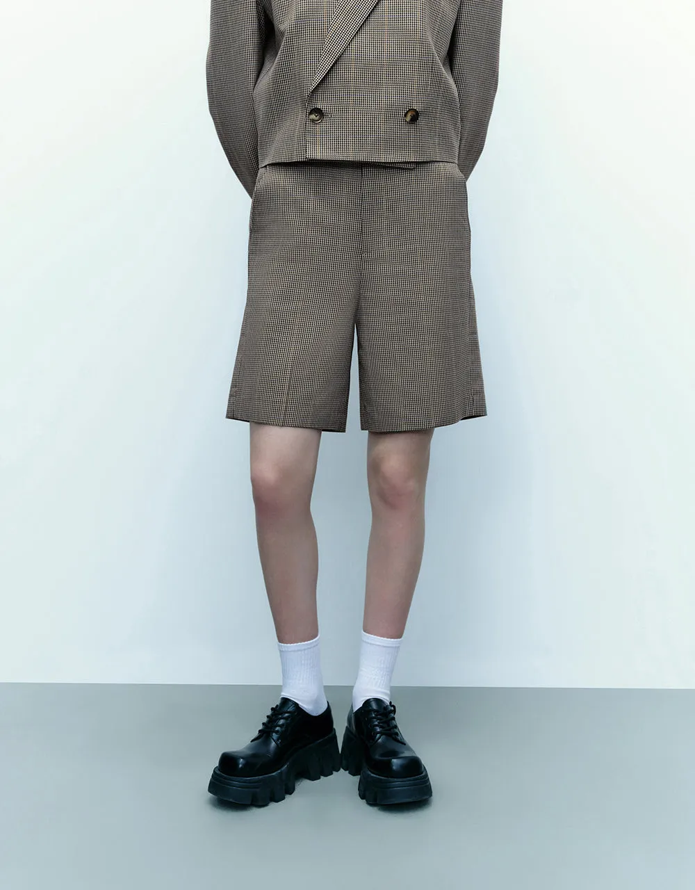 Striped Regular Shorts sold by Urban Revivo product image thumbnail 2