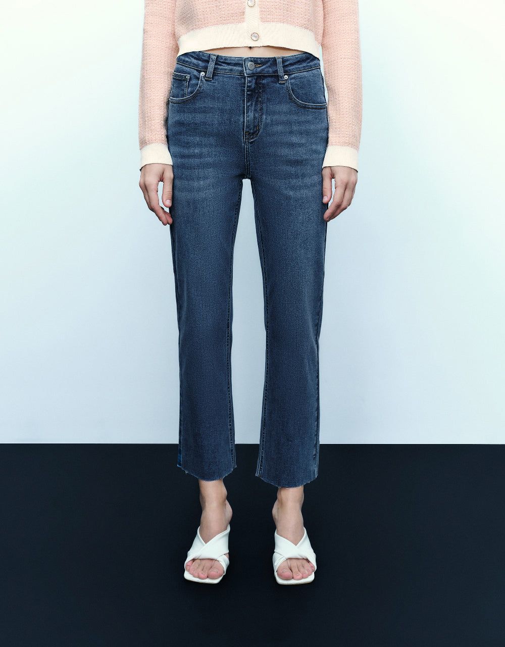 Straight Jeans sold by Urban Revivo product image thumbnail 2