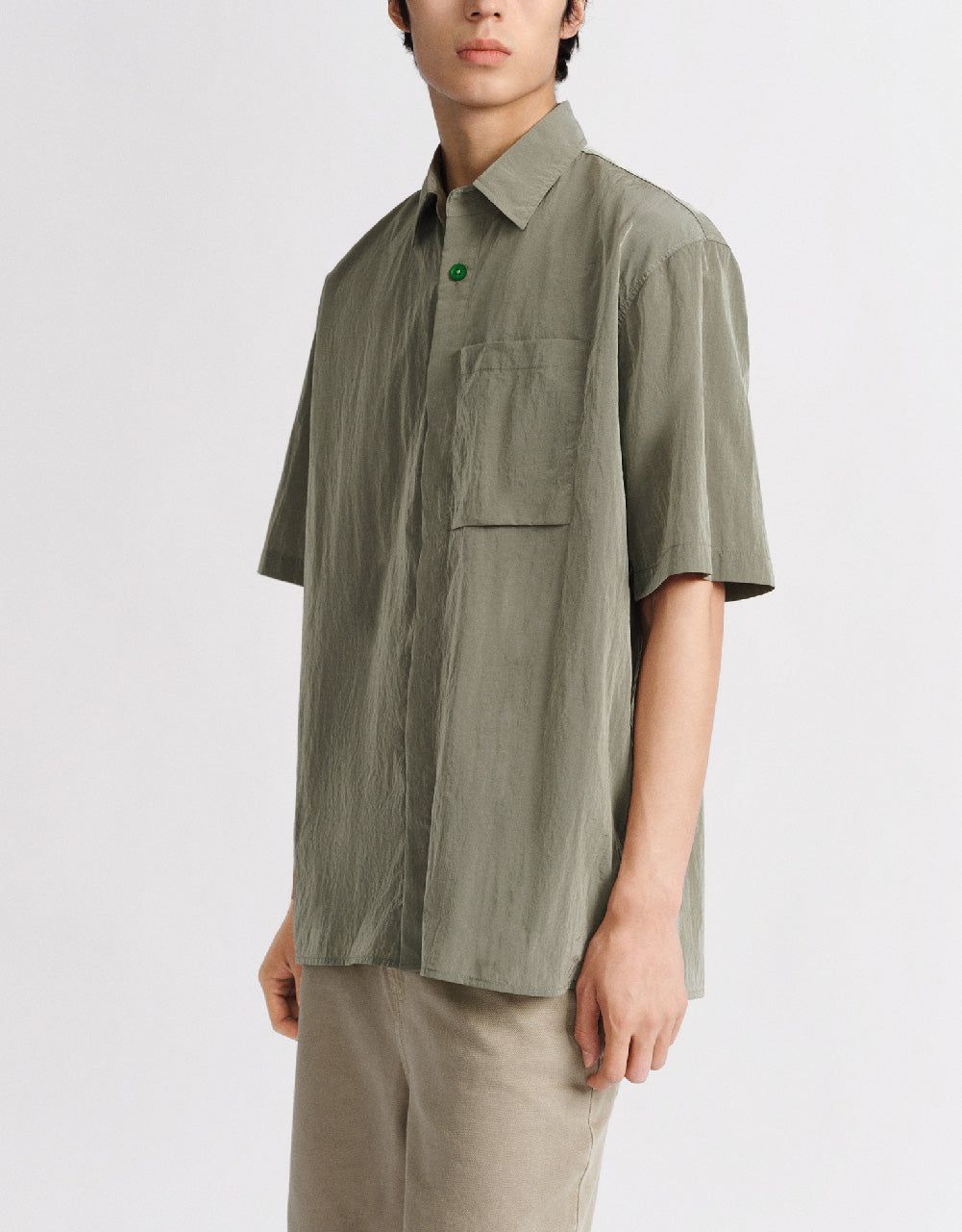 Button Up Straight Shirt sold by Urban Revivo product image thumbnail 3