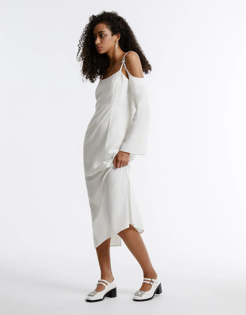Cold Shoulder Dress sold by Urban Revivo product image thumbnail 4