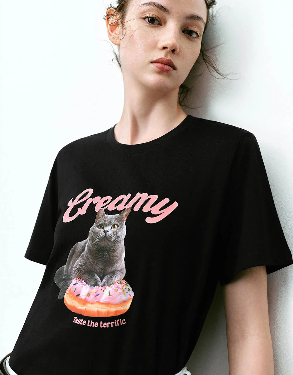 Cat Printed Crew Neck Straight T-Shirt sold by Urban Revivo product image thumbnail 4