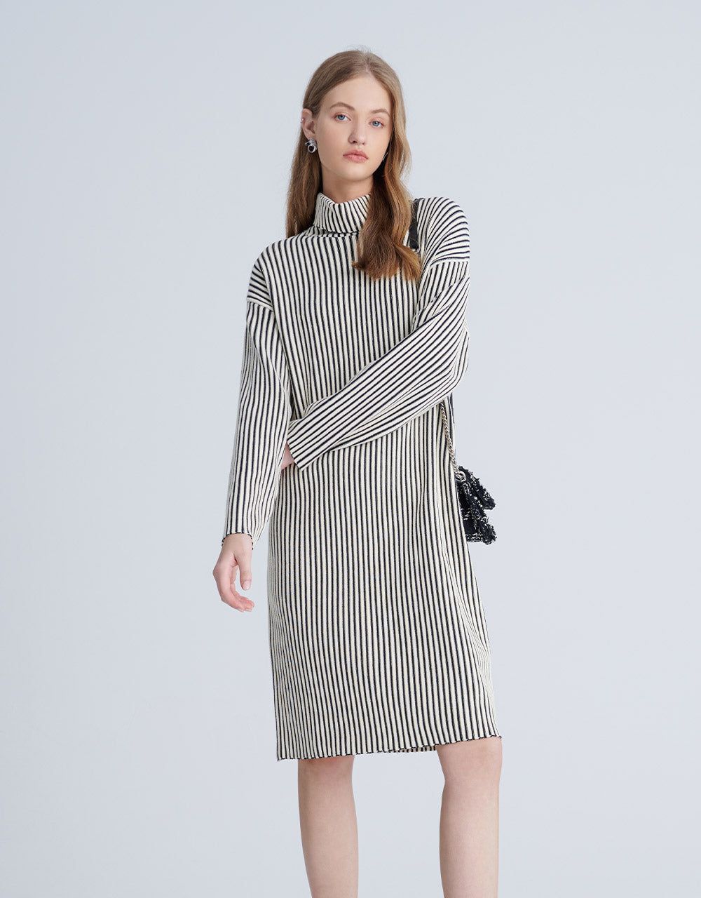 Turtle Neck Vertical Striped Pattern Knitted Dresses sold by Urban Revivo product image thumbnail 2