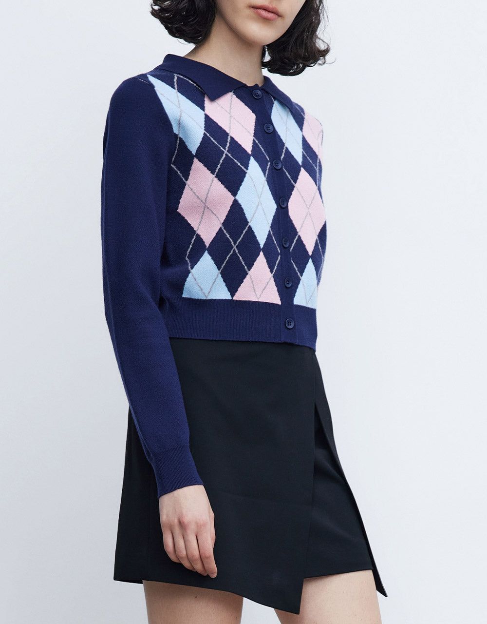 Argyle Button Up Cardigan sold by Urban Revivo product image thumbnail 5