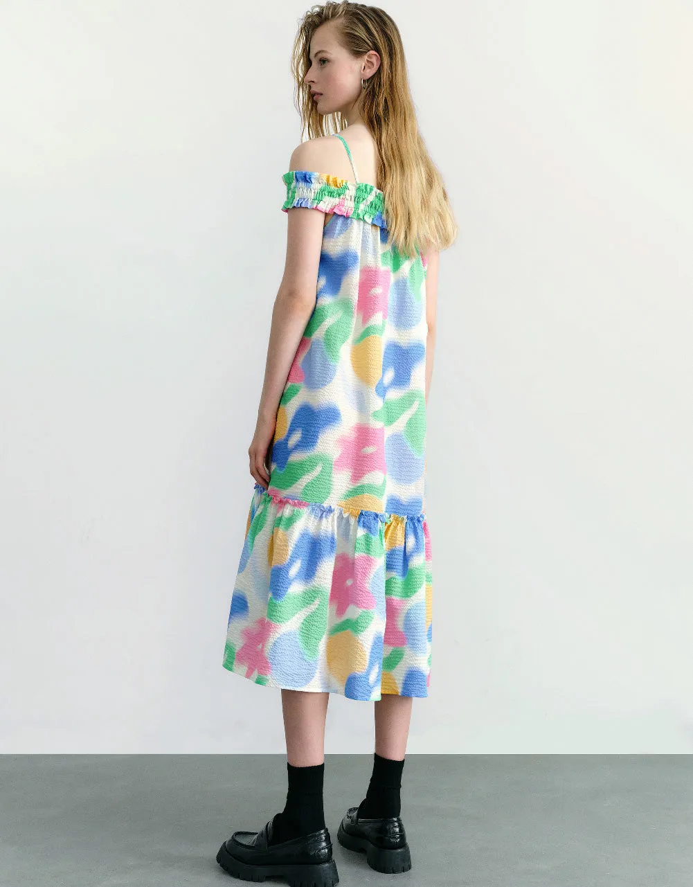 Printed Sleeveless Off-Shoulder A-Line Dress sold by Urban Revivo product image thumbnail 4