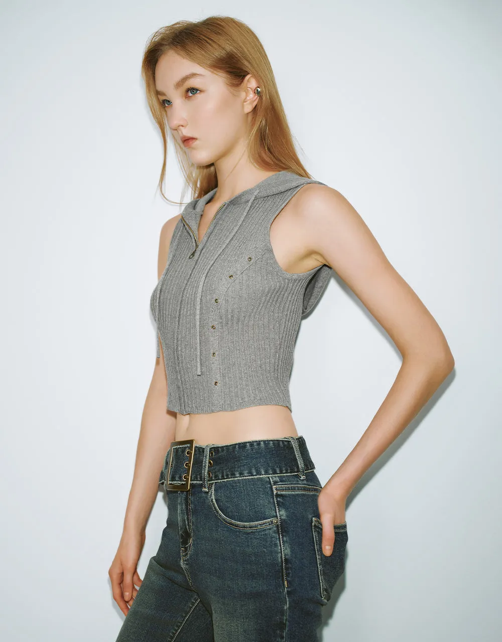 Hooded Zipper Front Skinny Knitted Vest sold by Urban Revivo product image thumbnail 3