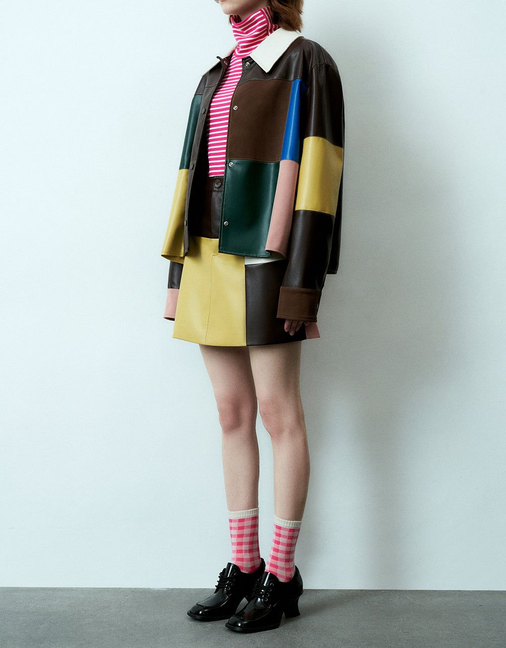 Vegan Leather Mini A-Line Skirt sold by Urban Revivo product image thumbnail 4