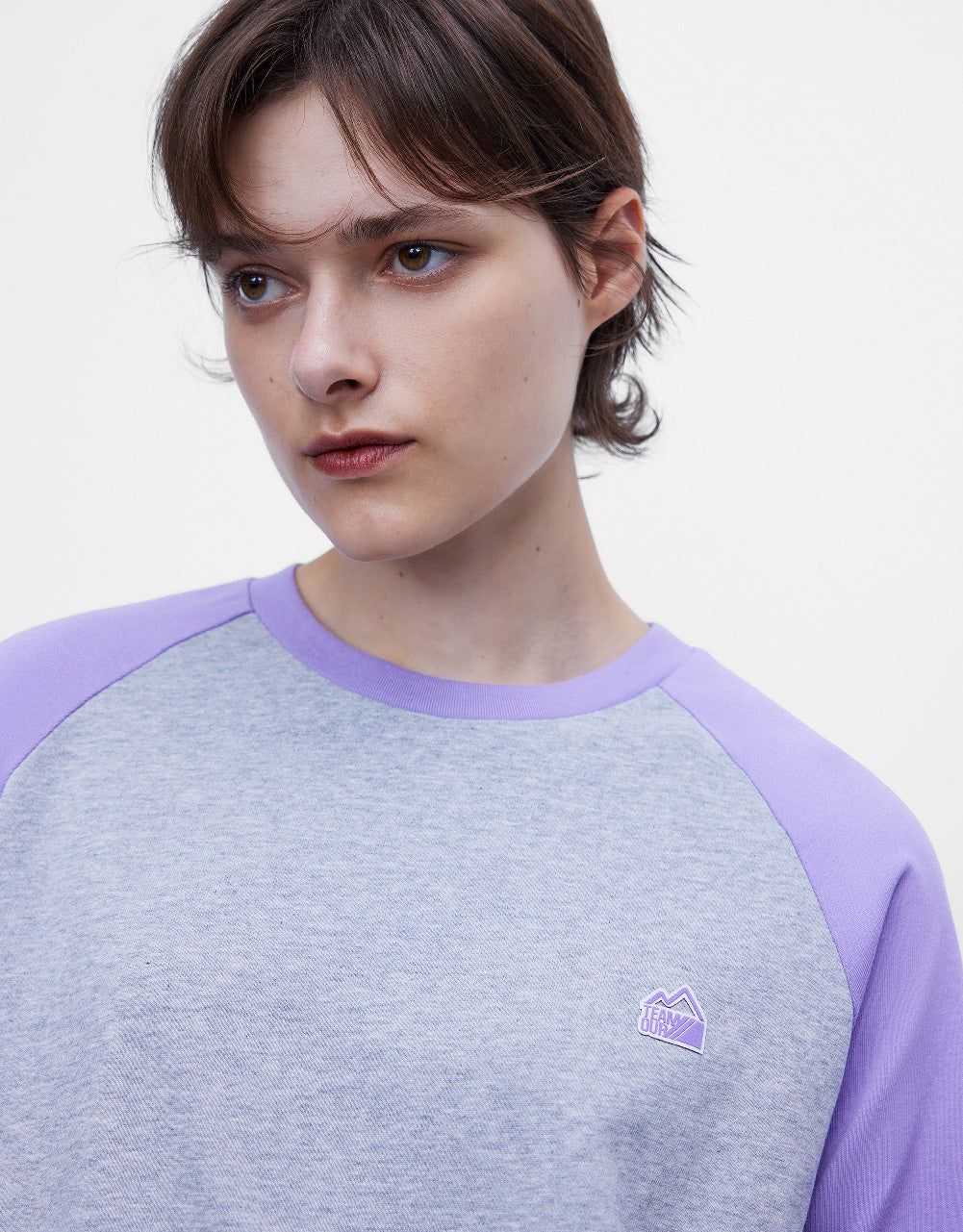 Raglan Sleeve Straight T-Shirt sold by Urban Revivo product image thumbnail 5