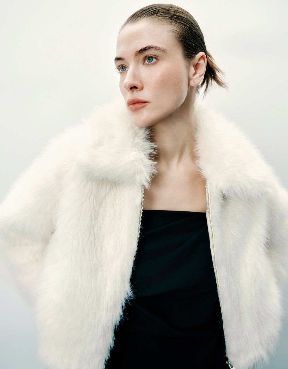 Straight Furry Coat sold by Urban Revivo product image thumbnail 5