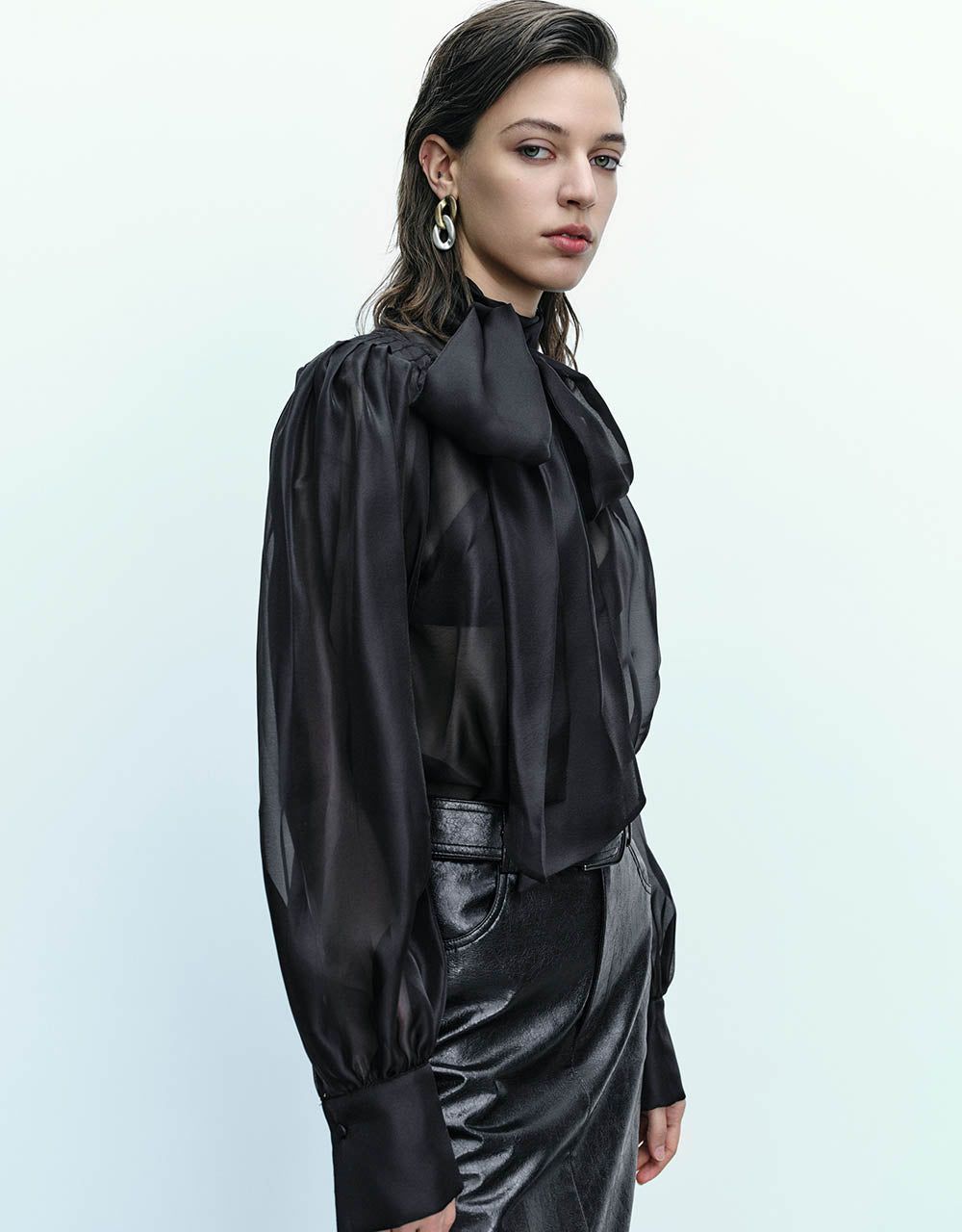 Sheer Overhead Shirt sold by Urban Revivo product image thumbnail 3