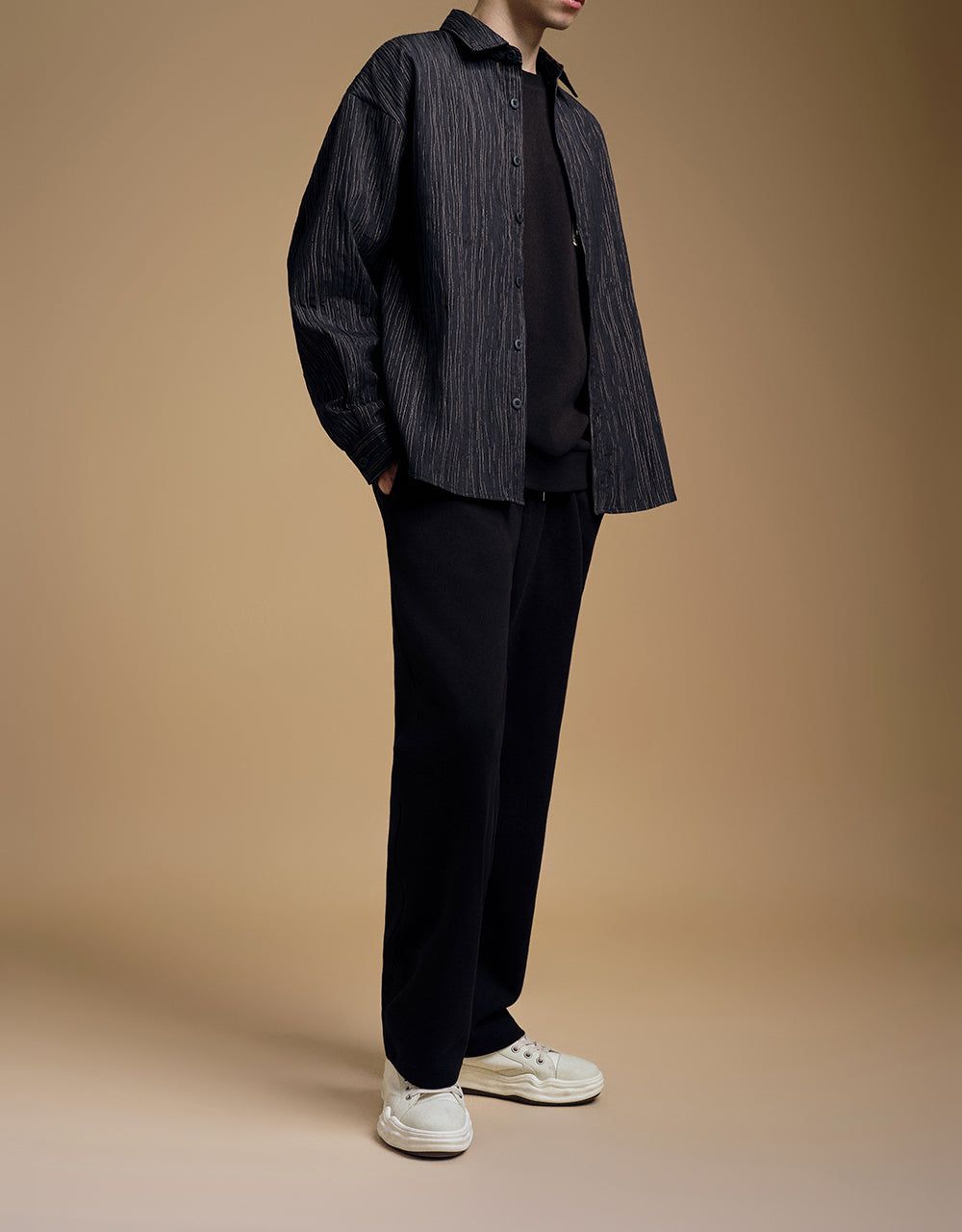 Elastic Waist Straight Pants sold by Urban Revivo product image thumbnail 4