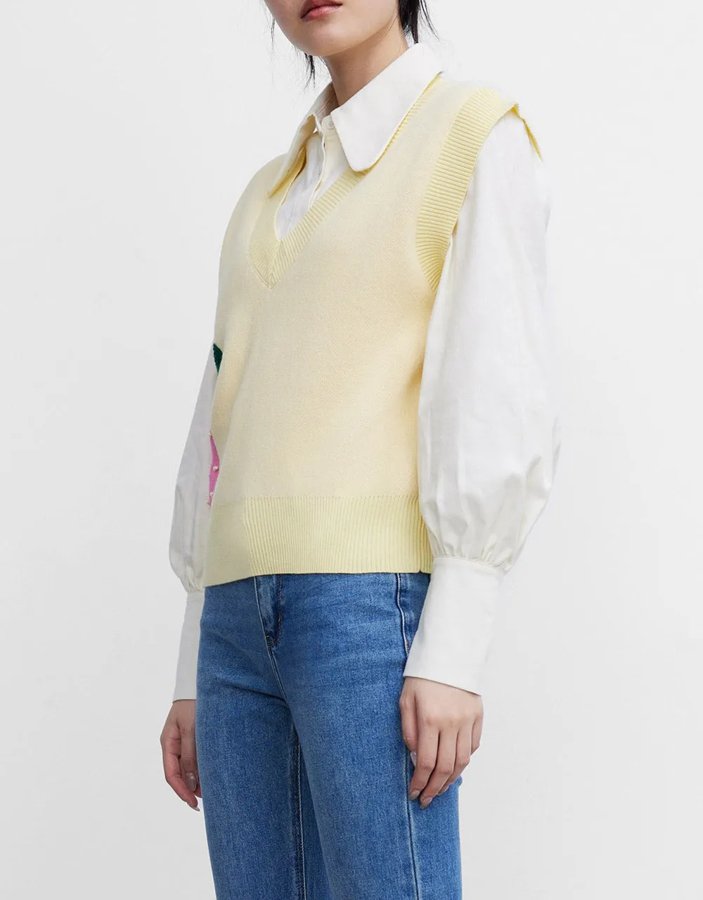 Strawberry Pattern Sweater Vest sold by Urban Revivo product image thumbnail 5