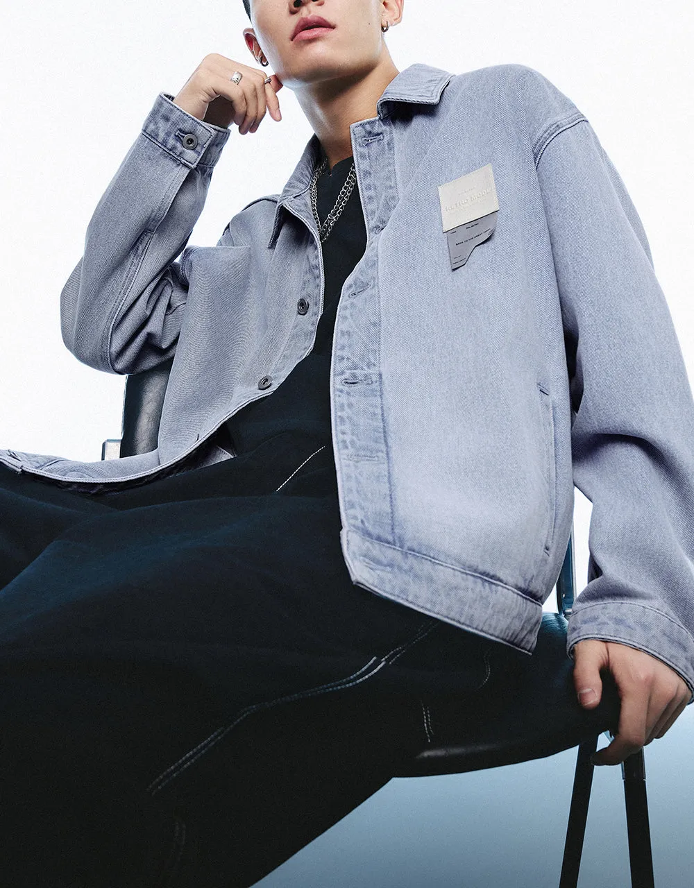 Button Up Loose Denim Jacket sold by Urban Revivo product image thumbnail 3