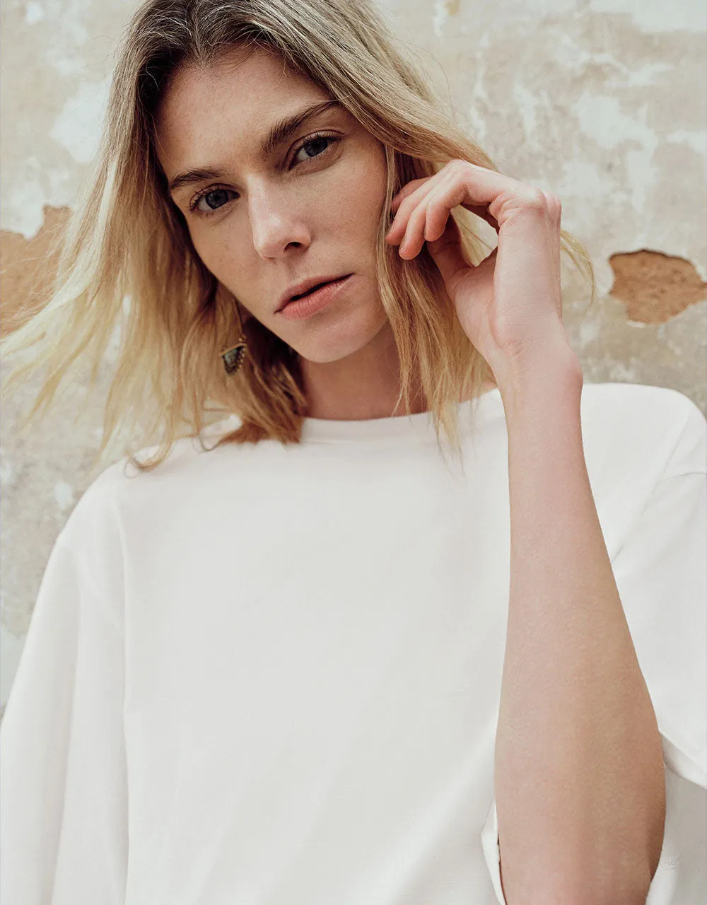 Crew Neck Loose T-Shirt sold by Urban Revivo product image thumbnail 5