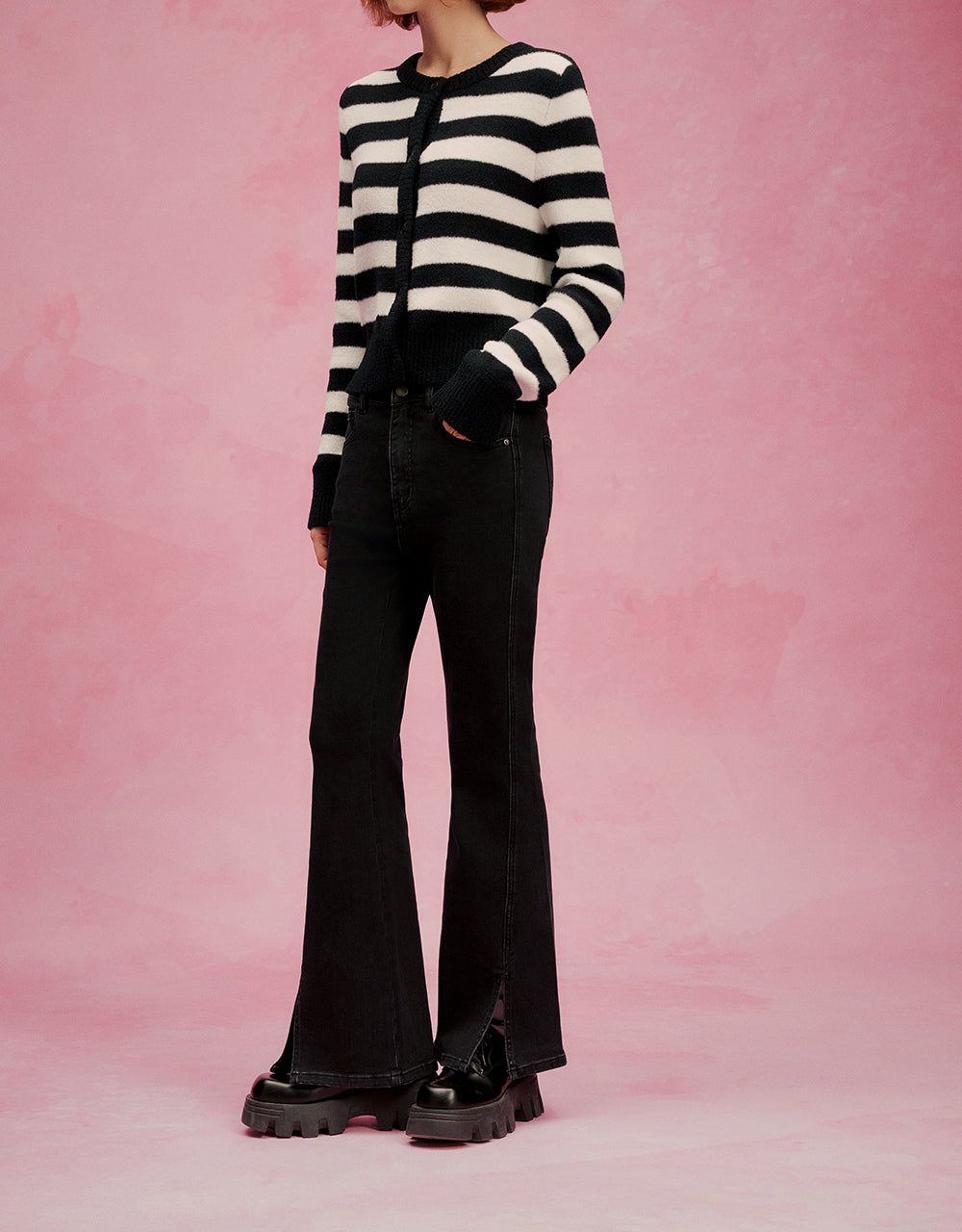 Skinny Flare Jeans sold by Urban Revivo product image thumbnail 4