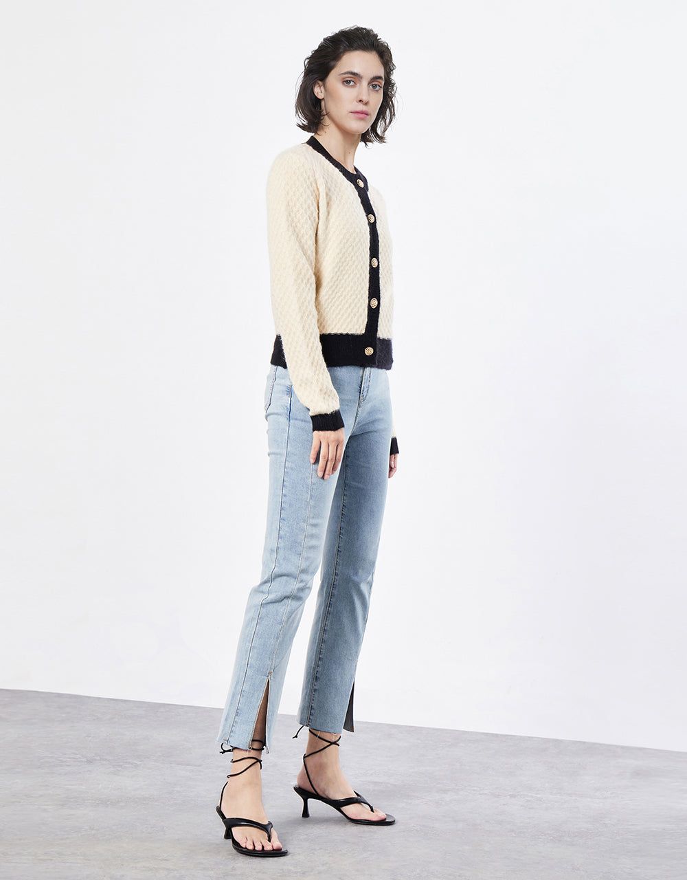 Contrast Trim Button Up Cardigan sold by Urban Revivo product image thumbnail 5